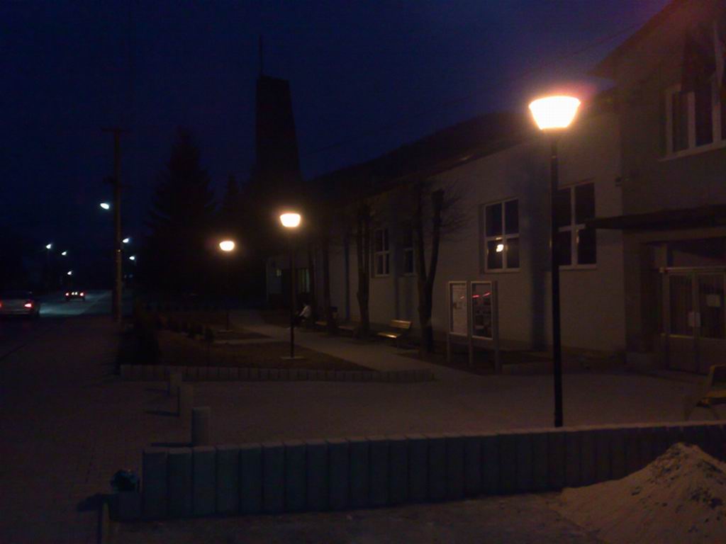 Osvetlenie námestia a kostola Zborov nad Bystricou